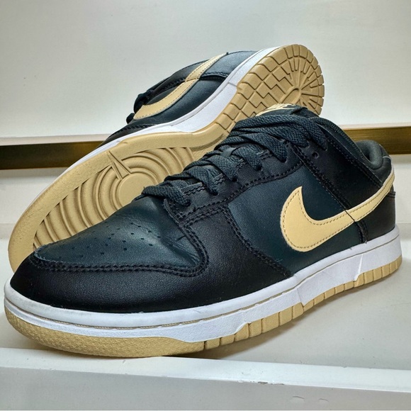 Nike Dunk Low Black Sesame DV0831-005 Men 6.5 Women 8 Preowned Like New No Box - Picture 2 of 16